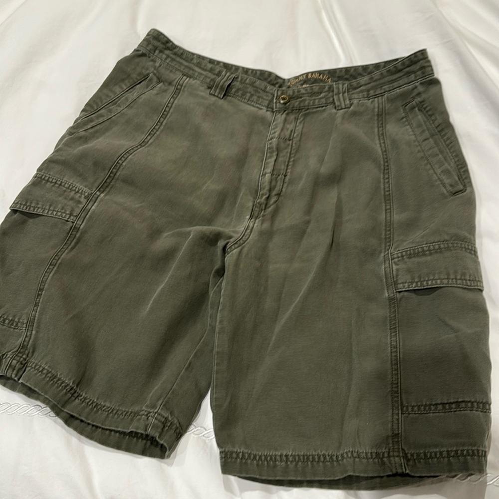 Tommy Bahama army green shorts 36”